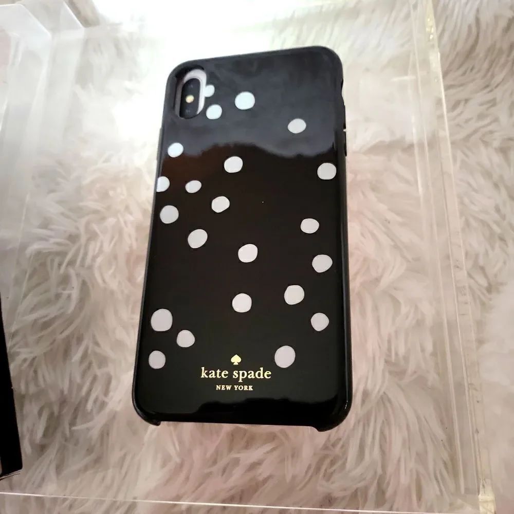 Kate spade iPhone xs max for Apple I phone new in box, black and white polka dot